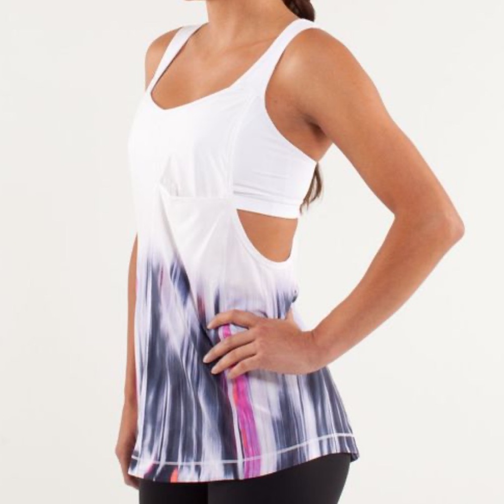 Lululemon Athletica “Run for your Money” tank w built in sports bra